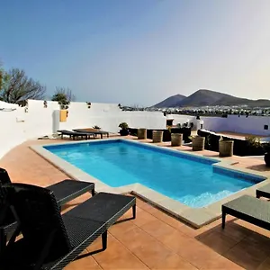 Casa Natura 23 , San Bartolomé Spagna